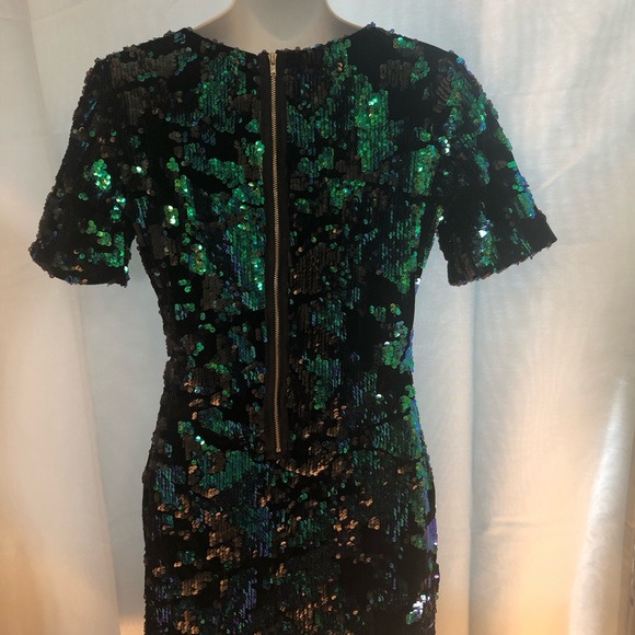 Dress color changing - Picture 3 of 5